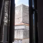 Basil Tree Stonehouse בית נופש