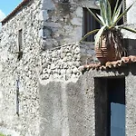 Basil Tree Stonehouse בית נופש Flomochori