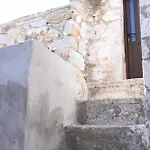 Basil Tree Stonehouse *