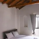 בית נופש Basil Tree Stonehouse Flomochori