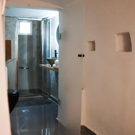 Basil Tree Stonehouse