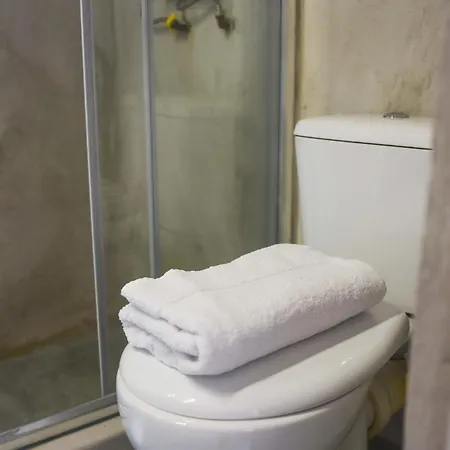 Дом отдыха Basil Tree Stonehouse Flomochori