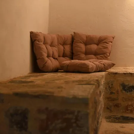 Дом отдыха Basil Tree Stonehouse