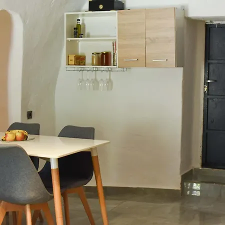 Basil Tree Stonehouse Дом отдыха *