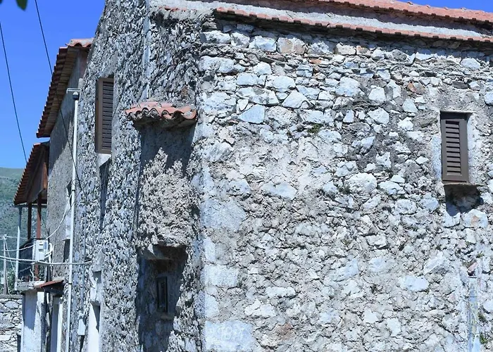 Casa de Férias Basil Tree Stonehouse Flomochori